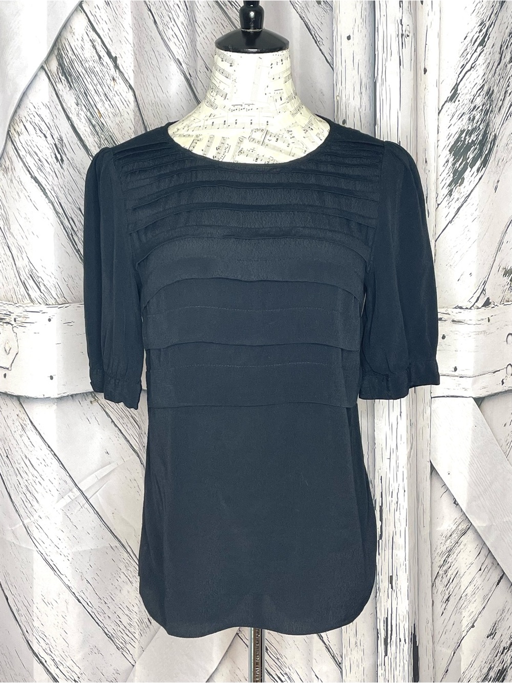 Banana Republic Pleated Front Blouse Puffed Sleeves Black Small